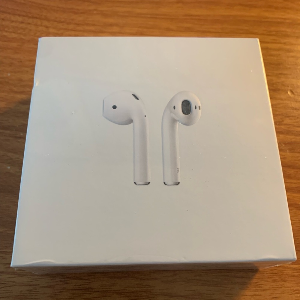 Generation 2 airpods with charging case.